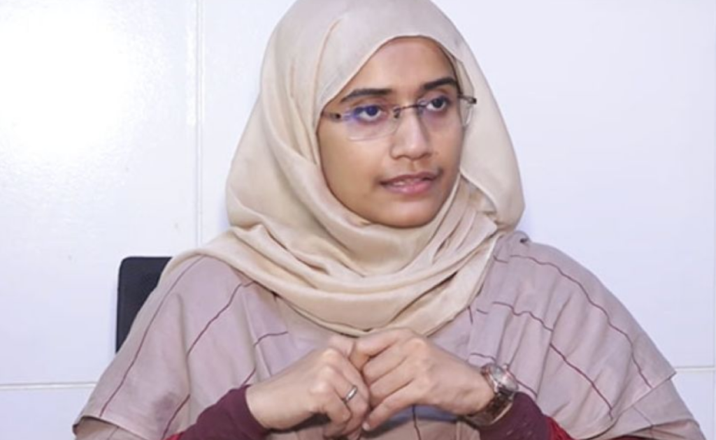 সামান্তা শারমিন। 1742915809 শ্রমিকদের সঙ্গে পুলিশের সংঘর্ষের ঘটনার নিন্দা জানিয়েছেন সামান্তা শারমিন