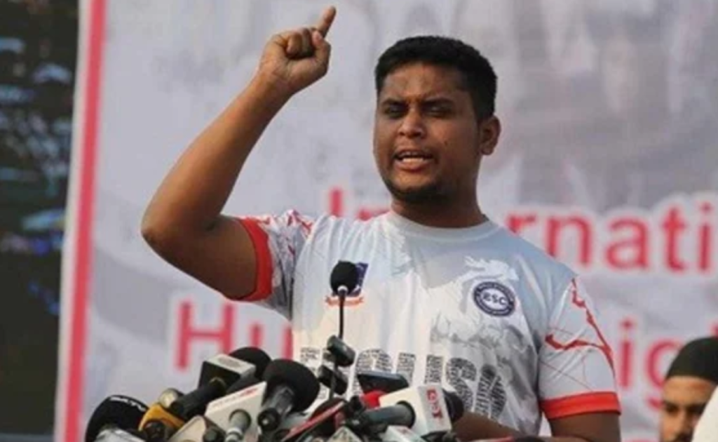 হাসনাত 1742635427 1 ‘আমাদের অবস্থান সেনাবাহিনীর বিরুদ্ধে নয়, বরং যারা এ ষড়যন্ত্র করছে, তাদের বিরুদ্ধে'