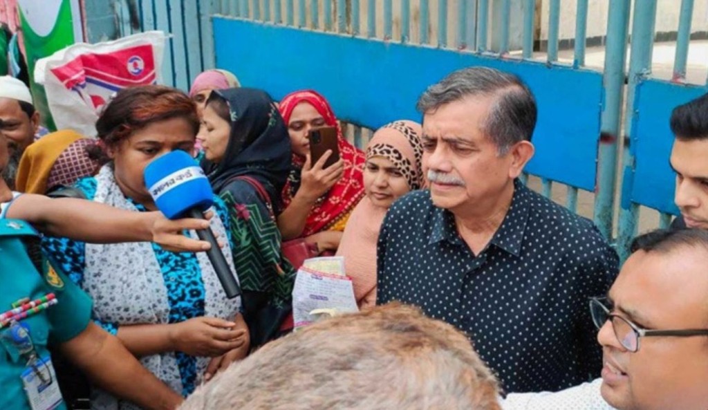 প্রশ্নফাঁস রোধে প্রয়োজনীয় ব্যবস্থা নেওয়া হয়েছে: সি আর আবরার 4 TOUKIR 2025 04 10T163122.069 1744281017 প্রশ্নফাঁস রোধে প্রয়োজনীয় ব্যবস্থা নেওয়া হয়েছে: সি আর আবরার