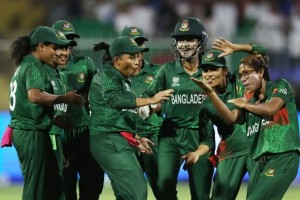 ব্যাটে-বলে থাইল্যান্ডকে পাত্তাই দিল না বাংলার বাঘিনীরা