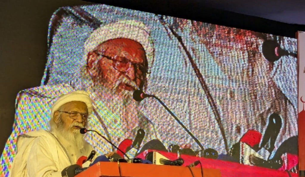 TOUKIR 2025 04 11T205839.245 1744383456 ভোট দিয়ে গণতান্ত্রিক রাষ্ট্র হয় না, আসে লুটেরা মাফিয়া শ্রেণি: ফরহাদ মজহার