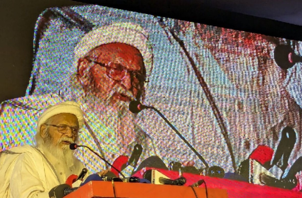ভোট দিয়ে গণতান্ত্রিক রাষ্ট্র হয় না, আসে লুটেরা মাফিয়া শ্রেণি: ফরহাদ মজহার