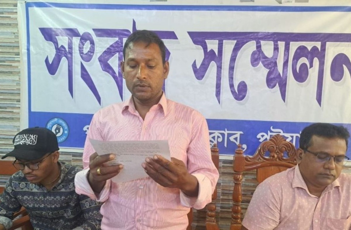 সাগরে মাছ ধরতে জেলে থেকে চাঁদা নেন বিএনপি নেতা