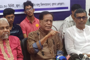 জাতীয় পার্টিকে ‘ফ্যাসিস্টের দোসর’ আখ্যা দিয়ে দলের তিন কেন্দ্রীয় নেতার পদত্যাগ