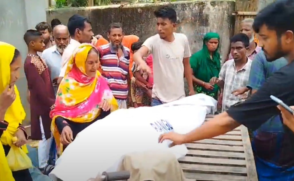 aabbc 19 1744720705 হাটচন্দ্রায় মাকে কুপিয়ে হত্যা করেছে মাদকাসক্ত পুত্র