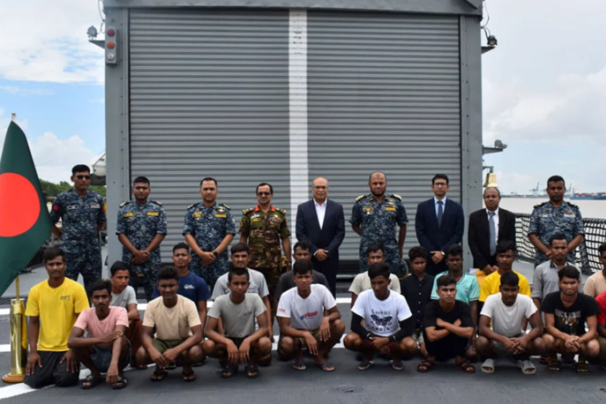 দেশে ফিরছেন মিয়ানমারে আটক ২০ বাংলাদেশি যুবক