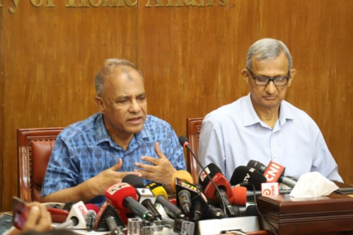 ডিবি প্রধানকে সরিয়ে দেওয়ার সঙ্গে মডেল মেঘনা আলমের ঘটনার সংশ্লিষ্টতা নেই: স্বরাষ্ট্র উপদেষ্টা