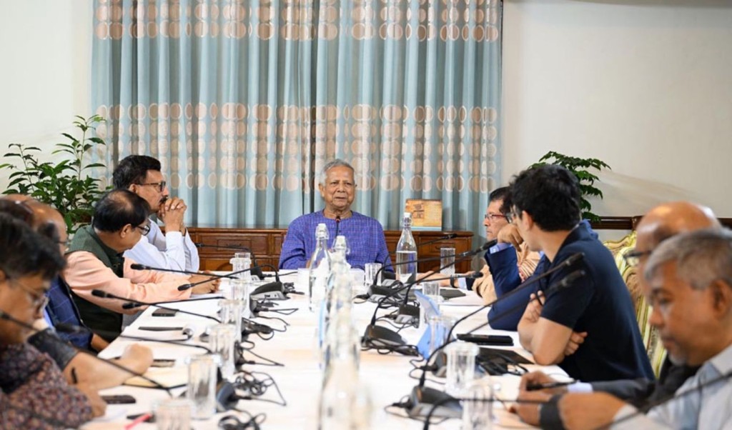 dr yunus 1743861220 মার্কিন শুল্কারোপ ইস্যু: প্রধান উপদেষ্টার জরুরি বৈঠক চলছে