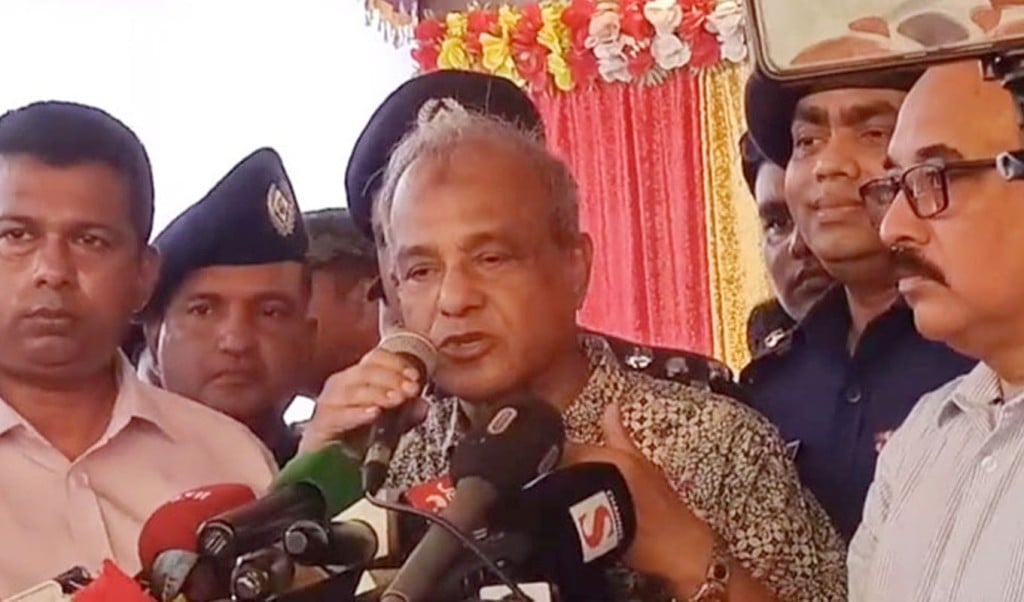 home 1743841389 মিথ্যা সংবাদ দিলে প্রচার বেশি হয়, এজন্য তারা মিথ্যা সংবাদ দেন: স্বরাষ্ট্র উপদেষ্টা