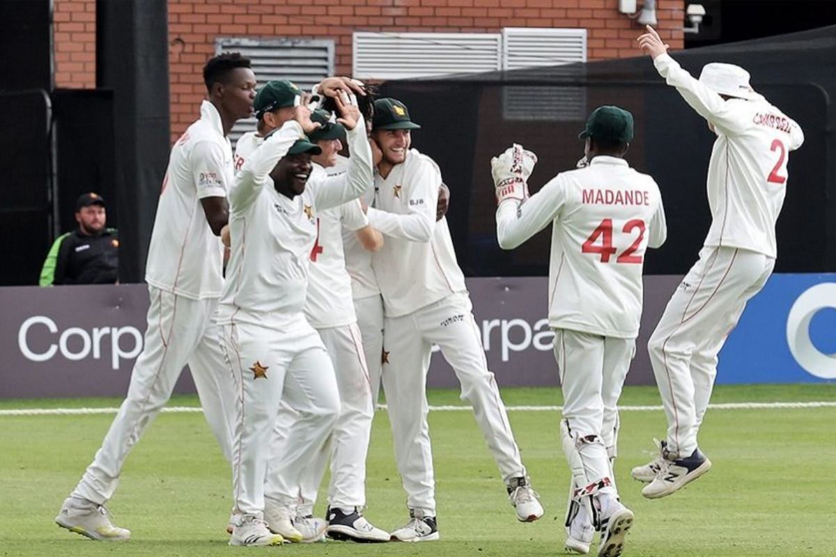 বিকালে ঢাকায় আসছে জিম্বাবুয়ে দল