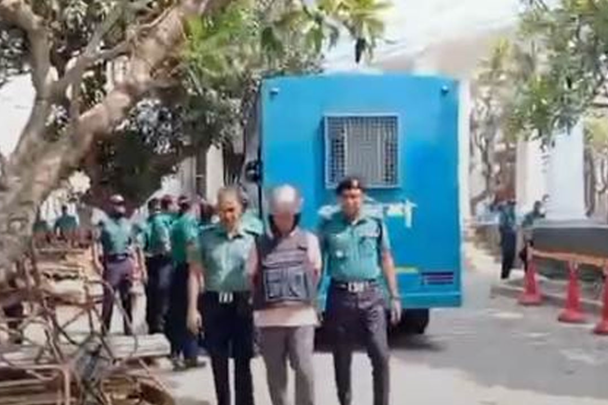 আশুলিয়ায় মরদেহ পোড়ানো তিন পুলিশ কর্মকর্তা ট্রাইব্যুনালে