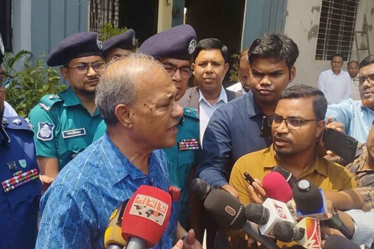 ভারতে পালিয়ে থাকা আ. লীগ নেতাকর্মীদের ফিরিয়ে আনতে চুক্তি হয়েছে: স্বরাষ্ট্র উপদেষ্টা