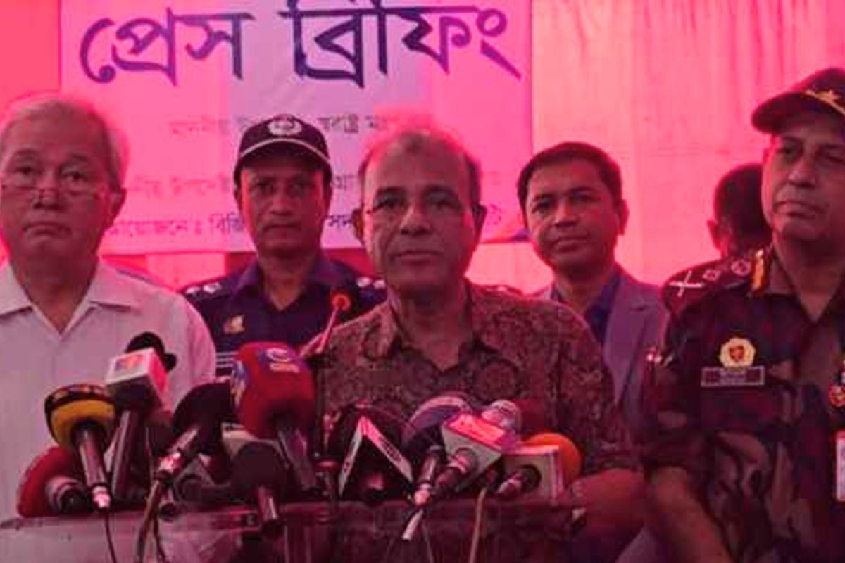 চাঁদাবাজদের ছাড় দেওয়া হবে না: স্বরাষ্ট্র উপদেষ্টা