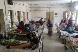 যশোরে মেলায় ফুচকা খেয়ে হাসপাতালে শিশুসহ ২১৩, আশঙ্কাজনক ১৪