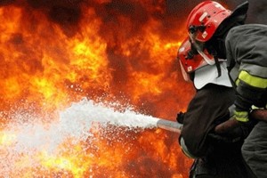 মিরপুরে ঝুট গুদামে আগুন