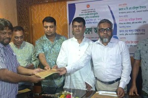 কুষ্টিয়ায় সাংবাদিক কল্যাণ ট্রাষ্টের অর্থিক অনুদানের চেক বিতরণ