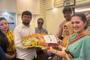 এফডিসিকে আধুনিক ফিল্ম সিটিতে রূপান্তরের লক্ষ্য উপদেষ্টা মাহফুজ আলমের