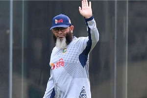 স্পিন বোলিং কোচের দায়িত্ব পেলেন পাকিস্তানি কিংবদন্তি মুশতাক আহমেদ