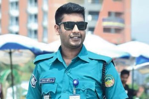 দুর্ঘটনায় প্রাণ হারালেন পুলিশ সদস্য: এক ঘণ্টার ব্যবধানে সন্তানের জন্ম ও তাঁর দাফন