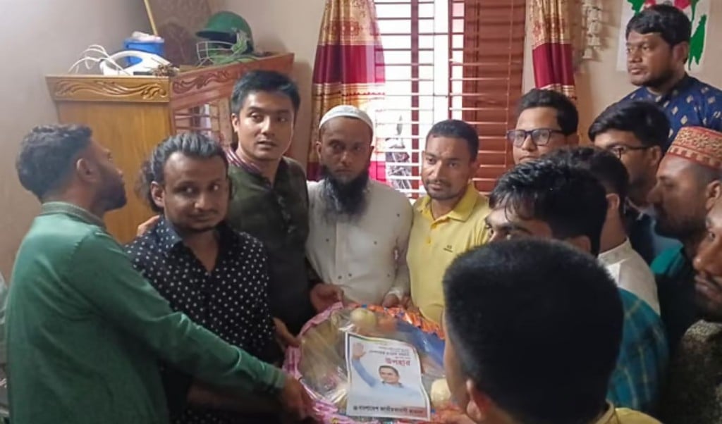 sadeq 13 1743688674 গণ-অভ্যুত্থানে নিহত তাহমিদের পরিবারের পাশে ছাত্রদল