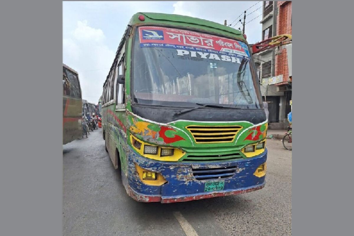 সাভারে ফের চলন্ত বাসে ডাকাতি, স্বর্ণালংকার লুট
