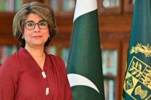 ঢাকায় পৌঁছেছেন পাকিস্তানের পররাষ্ট্র সচিব আমনা বালুচ