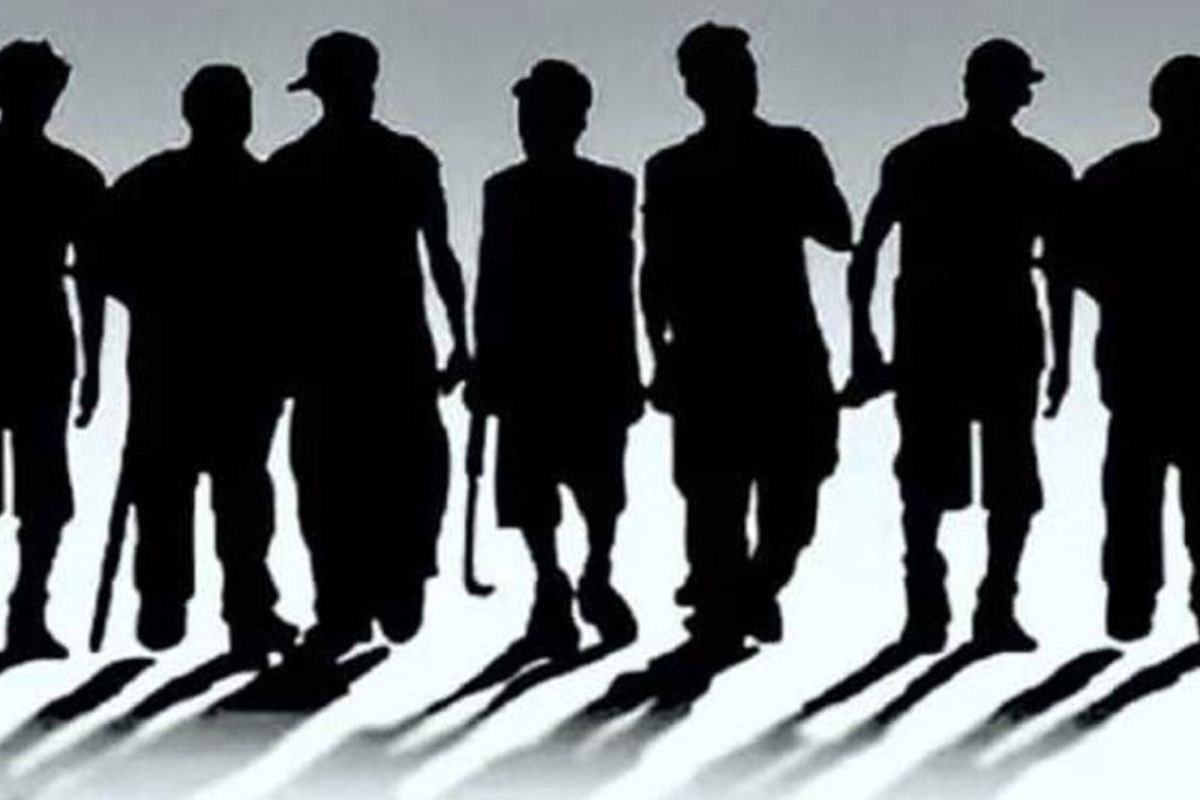 জয়পুরহাটে ৭ নৈশপ্রহরীকে বেঁধে রেখে ৪ দোকানে ডাকাতি