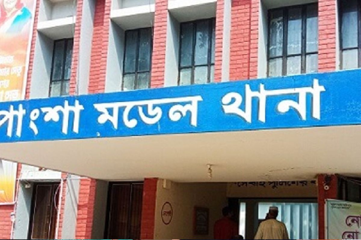 ধর্ষণচেষ্টা ও চাঁদা দাবির অভিযোগে ওসি-এসআইসহ ৩ জনের নামে মামলা