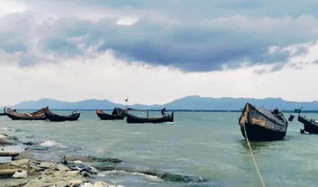 sadeq 75 1744105090 ট্রলারসহ ১১ জেলেকে ধরে নিয়ে গেল আরাকান আর্মি