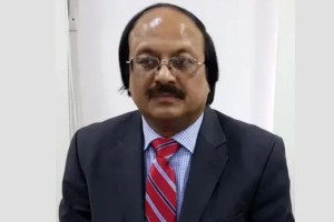 এনবিআরের সাবেক চেয়ারম্যান ও তাঁর স্ত্রী-সন্তানদের দেশত্যাগে নিষেধাজ্ঞা