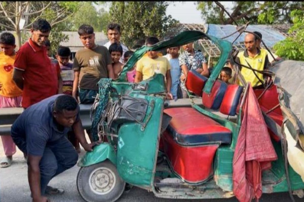 সিরাজগঞ্জে ট্যাংকলরি-সিএনজি মুখোমুখি সংঘর্ষে নিহত ২, আহত ৪