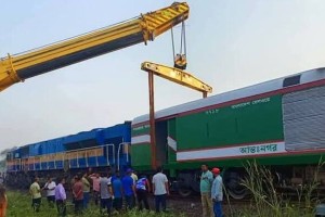 ঈশ্বরদীতে পঞ্চগড় এক্সপ্রেস লাইনচ্যুত, তিন ঘণ্টা পর ট্রেন চলাচল শুরু