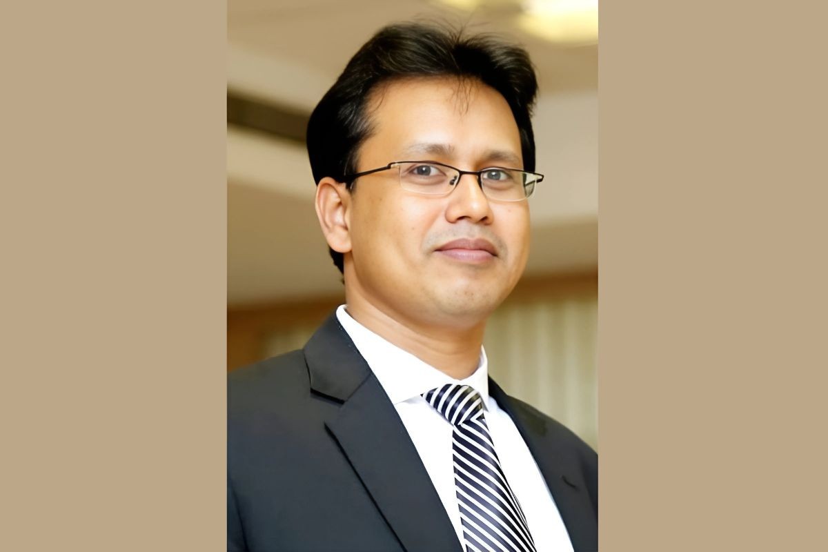আমাদের নৈতিকতা সম্পন্ন ক্ষমতাধর ব্যক্তি প্রয়োজন