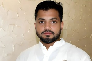 ইশরাককে মেয়র ঘোষণা: আইন মন্ত্রণালয়ের পরামর্শ নেবে ইসি