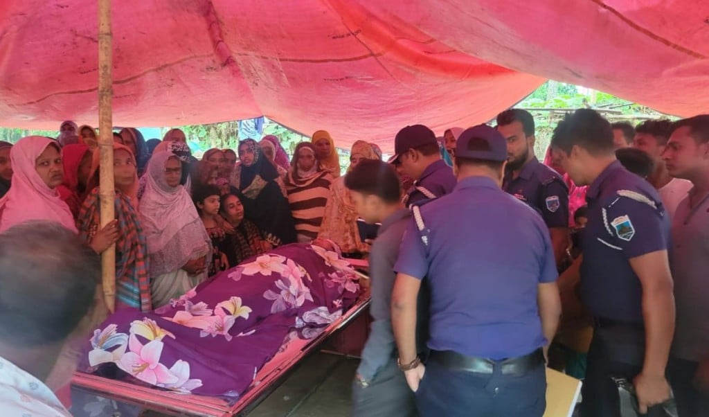 ঈশ্বরদীতে ঘর নির্মাণ নিয়ে বিরোধ বড় ভাইয়ের হাতে ছোট ভাই খুন 1744886124 ঈশ্বরদীতে ঘর নির্মাণ নিয়ে বিরোধ, বড় ভাইয়ের হাতে ছোট ভাই খুন