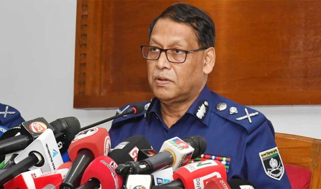 একটি মহল নিরীহ মানুষদেরও মামলায় আসামি করছে আইজিপি 1745848942 একটি মহল নিরীহ মানুষদেরও মামলায় আসামি করছে: আইজিপি