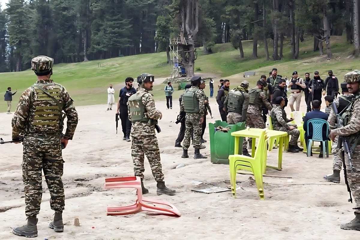নিহতরা সাধারণ পর্যটক নয়: দাবি কাশ্মীরে হামলাকারীদের