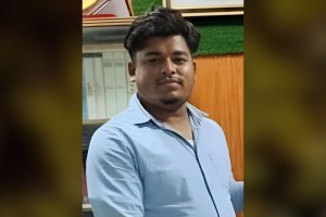 সাংসদ হয়ে সংসদে যেতে চেয়েছিলেন, ধর্ষণচেষ্টার অভিযোগে গেলেন জেলহাজতে