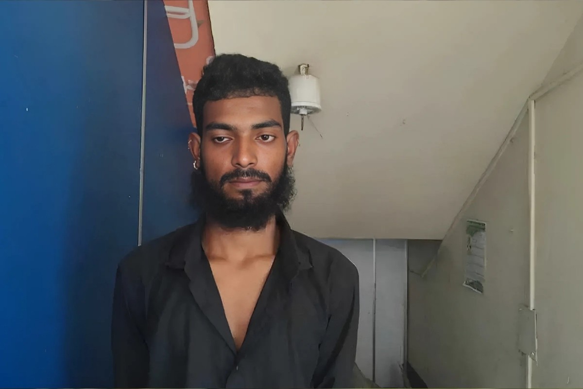 কুমিল্লায় নেশার টাকা না পেয়ে মাকে কোপানোর অভিযোগে গ্রেপ্তার ছেলে