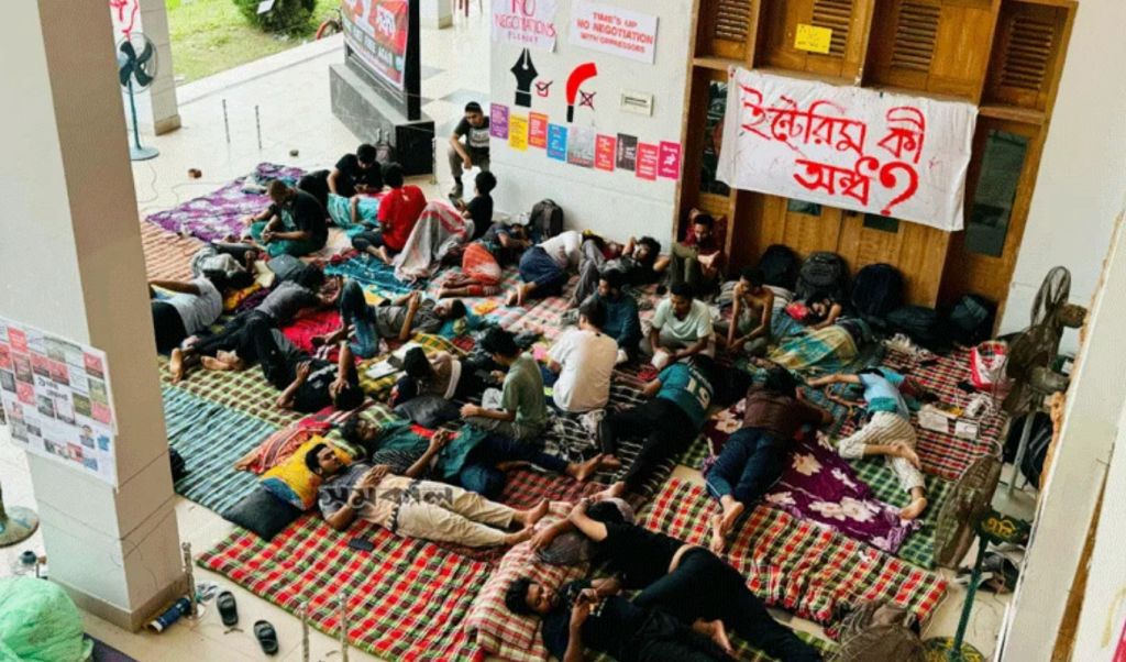 কুয়েটে অনশন 1745334792 কুয়েট শিক্ষার্থীদের অনশন প্রত্যাহারের অনুরোধ শিক্ষা উপদেষ্টার