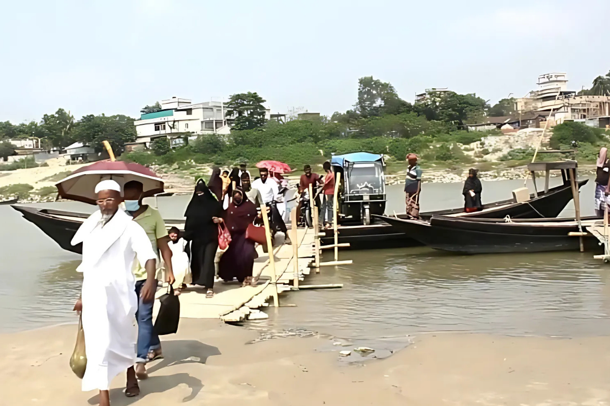 সেতু নির্মাণে বছর পেরিয়ে গেলেও কাজ শুরু হয়নি, হতাশ স্থানীয়রা