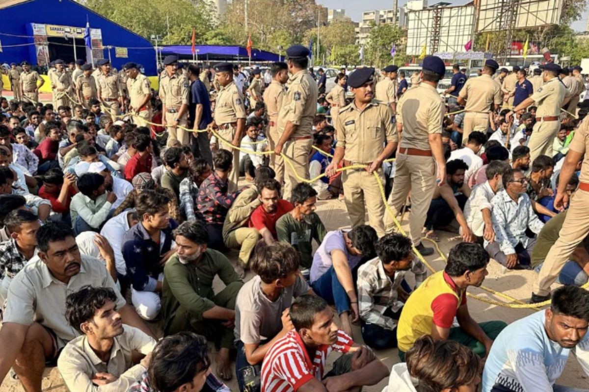 গুজরাটে ১ হাজারের বেশি অবৈধ বাংলাদেশি আটক, ফেরত পাঠানোর প্রস্তুতি চলছে
