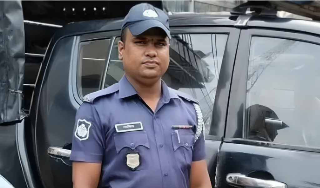 চুয়াডাঙ্গায় চেকপোস্ট ব্যারাক থেকে পুলিশ সদস্যের ঝুলন্ত লাশ উদ্ধার 2 চুয়াডাঙ্গায় চেকপোস্ট ব্যারাক থেকে পুলিশ সদস্যের ঝুলন্ত লাশ উদ্ধার 1744965101 চুয়াডাঙ্গায় চেকপোস্ট ব্যারাক থেকে পুলিশ সদস্যের ঝুলন্ত লাশ উদ্ধার