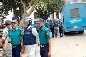 সাবেক আইজিপিসহ ১৩ জন ট্রাইব্যুনালে