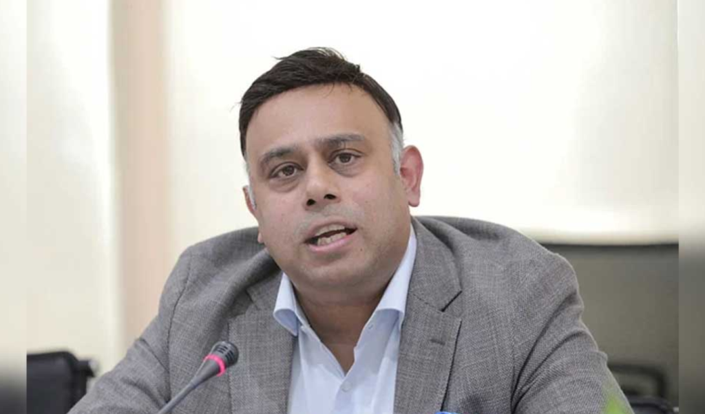 ড. মাশরুর রিয়াজ 1746021901 দেশের বর্তমানে পরিস্থিতির কারনে বিনিয়োগকারীরা কোনো রকম ঝুঁকি নিতে চাচ্ছেন না