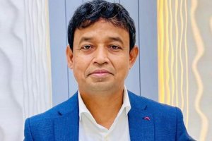 সাবেক ডিবি প্রধান হারুনের বিরুদ্ধে গ্রেপ্তারি পরোয়ানা