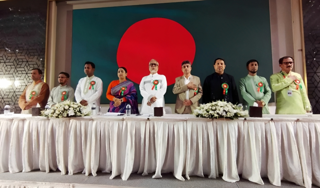 ডেসটিনির রফিকুল আমীনের নেতৃত্বে ‘বাংলাদেশ আ আম জনতা পার্টির আত্মপ্রকাশ 1744875763 ডেসটিনির রফিকুল আমীনের নেতৃত্বে ‘বাংলাদেশ আ-আম জনতা পার্টি’র আত্মপ্রকাশ