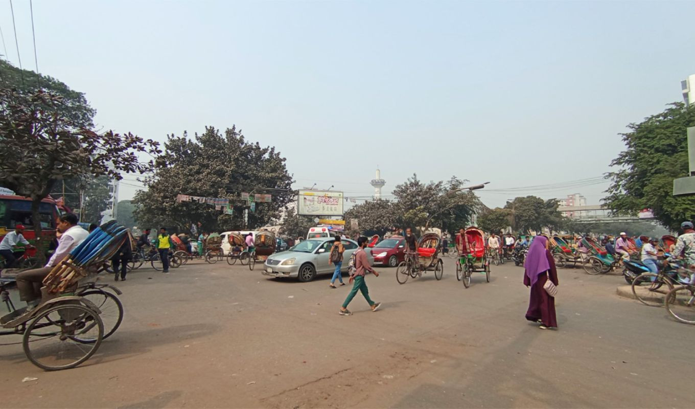 ঢাকা-সিটি কলেজ শিক্ষার্থীদের সংঘর্ষে উত্তপ্ত নিউমার্কেট, ৪ ঘণ্টা পর পরিস্থিতি স্বাভাবিক
