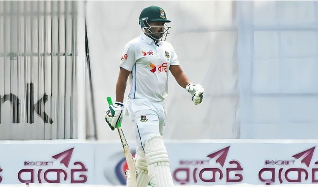 দিনের শুরুতেই উইকেট বিলিয়ে দিলেন শান্ত মিরাজ 1745390814 চতুর্থ দিনের খেলা এক ঘণ্টা দেরি, শুরুতেই বিদায় নিলেন শান্ত, মিরাজ