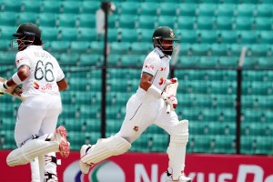 দুর্দান্ত শুরু বাংলাদেশের, উইকেট না হারিয়েই মধ্যাহ্ন বিরতিতে টাইগাররা